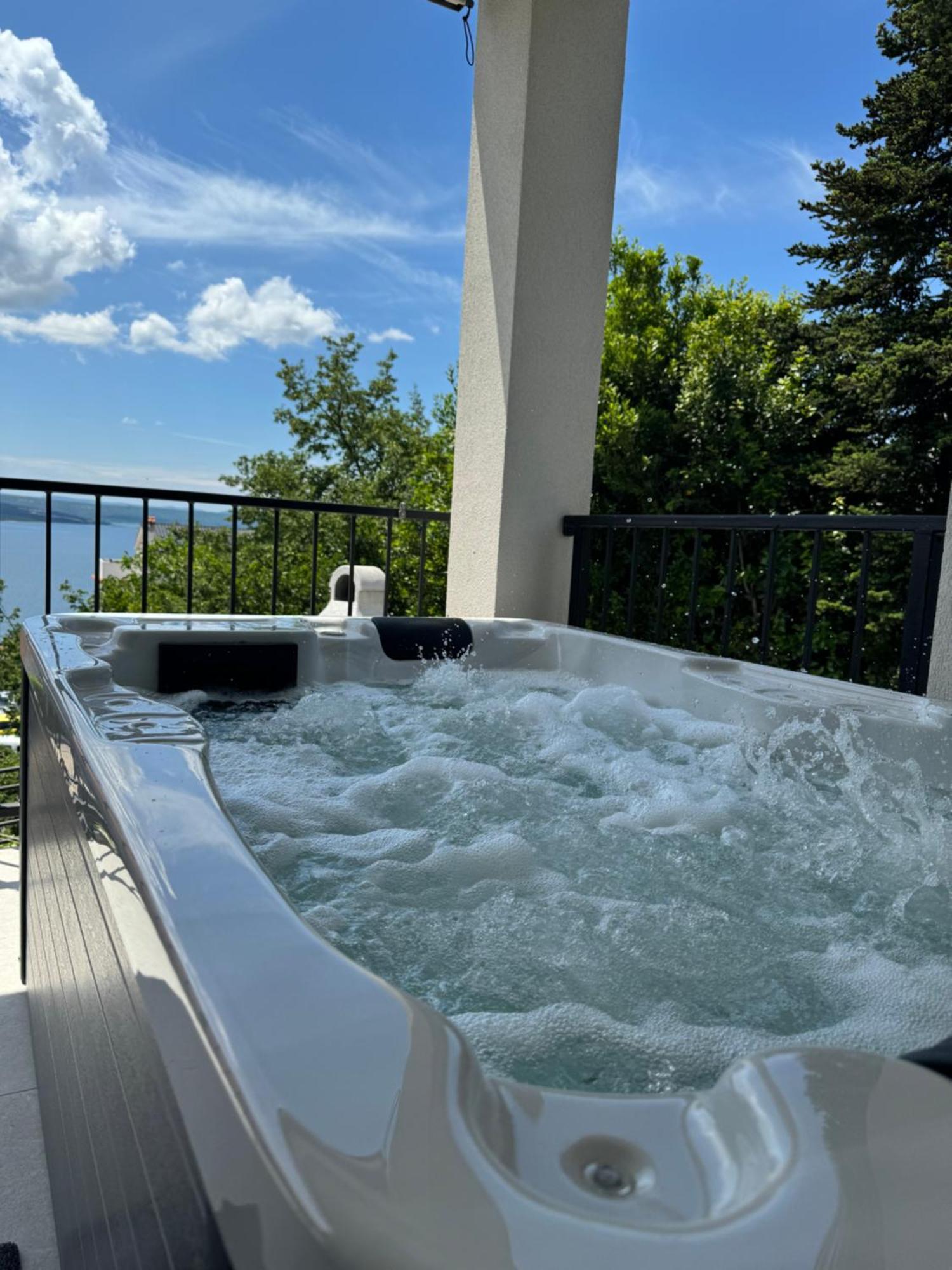 Frankola With Pool